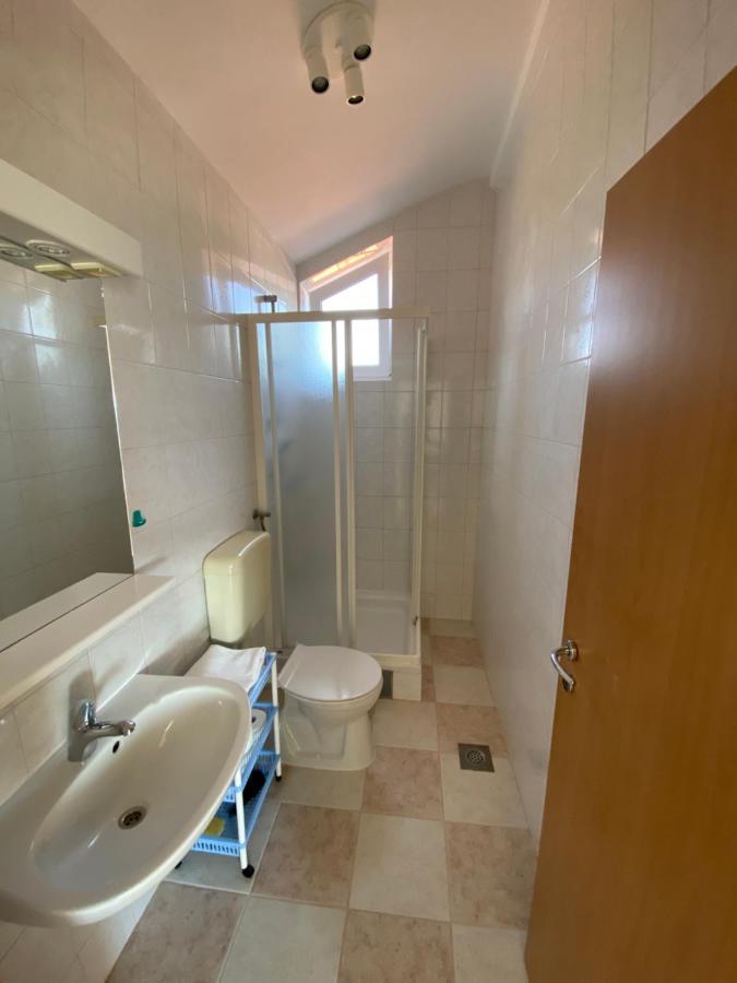 Apartments Matlovac Ždrelac Εξωτερικό φωτογραφία