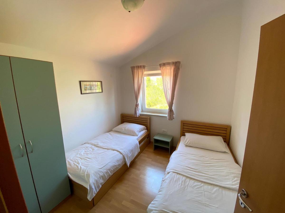 Apartments Matlovac Ždrelac Εξωτερικό φωτογραφία